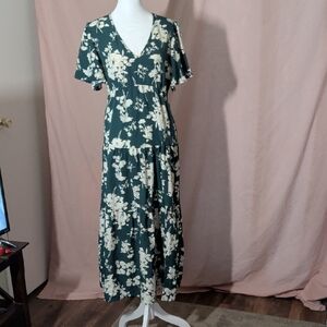 Kohl's Green Floral Midi Dress